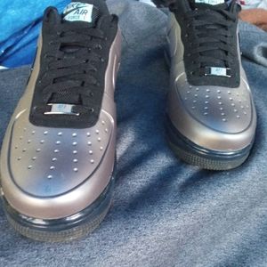 Nike

 Men's Air Force 1 Foamposite Pro Low Pewter